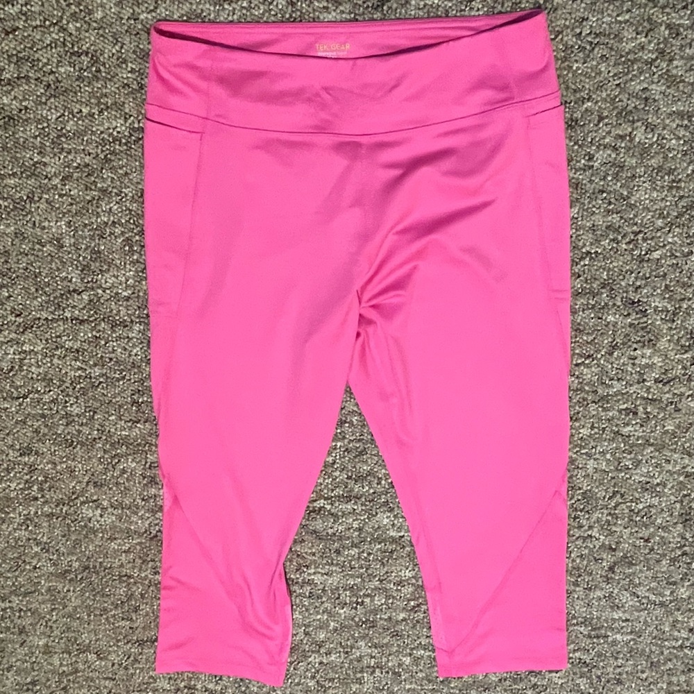 Vibrant Pink Capri Leggings